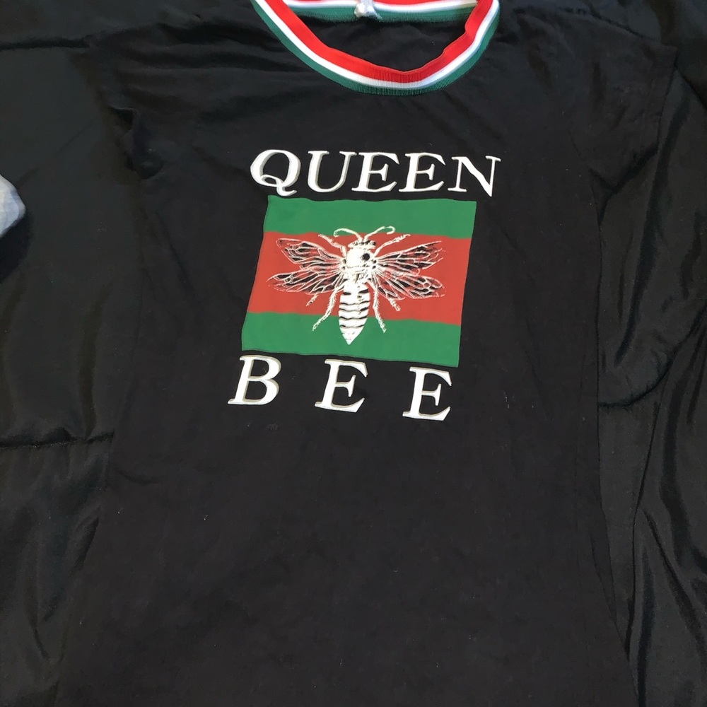 Queen shirt with bee